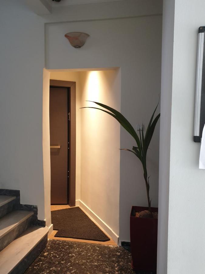 Renovated Studio With Roof Garden Access, 15 M Walk To Acropolis Apartment Athena Bagian luar foto